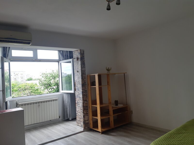 Metrou Costin Georgian,