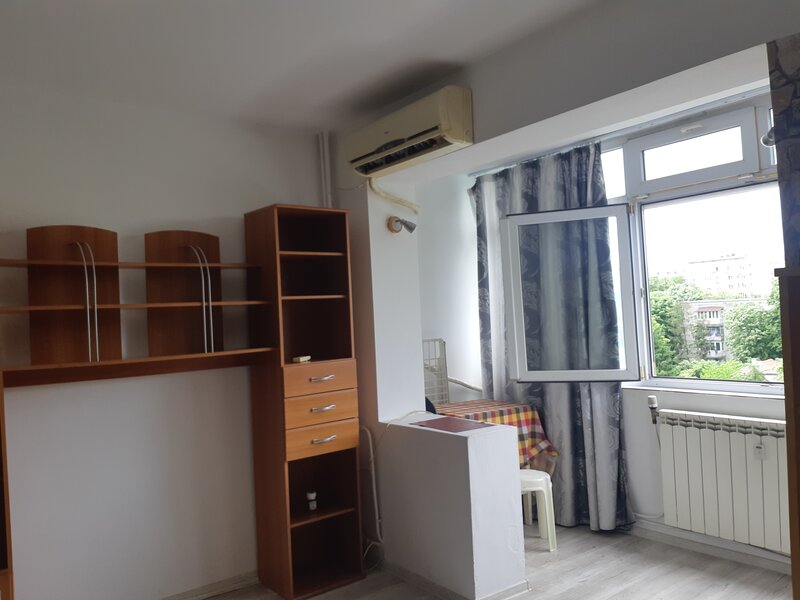 Metrou Costin Georgian,